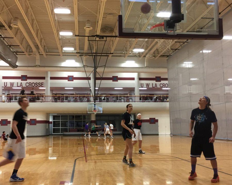 Students compete in the UW-L 3v3 Basketball Tournament
