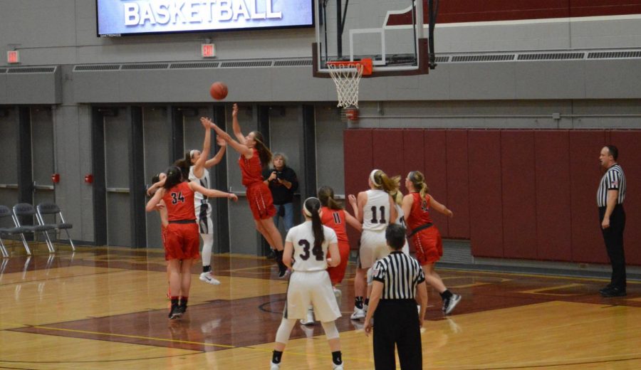 Eagles+junior+Kylee+Marks+%2811%29+positions+for+the+rebound+in+Wednesdays+victory+over+UWRF+