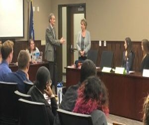 Student Senate receives visit from Sen. Shilling and Chancellor Gow