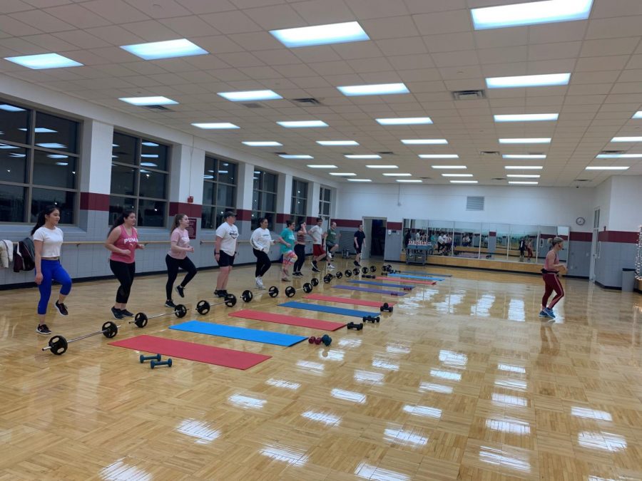 Picture of strength and tone class from Mar. 3, taken by Maggie Cudahy