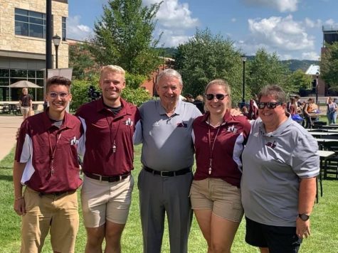 A photograph of Kamilah Gobran, James Koeberl, Audrey Karcher and Dr. Tammy Fisher with University of Wisconsin system President Tommy Thompson