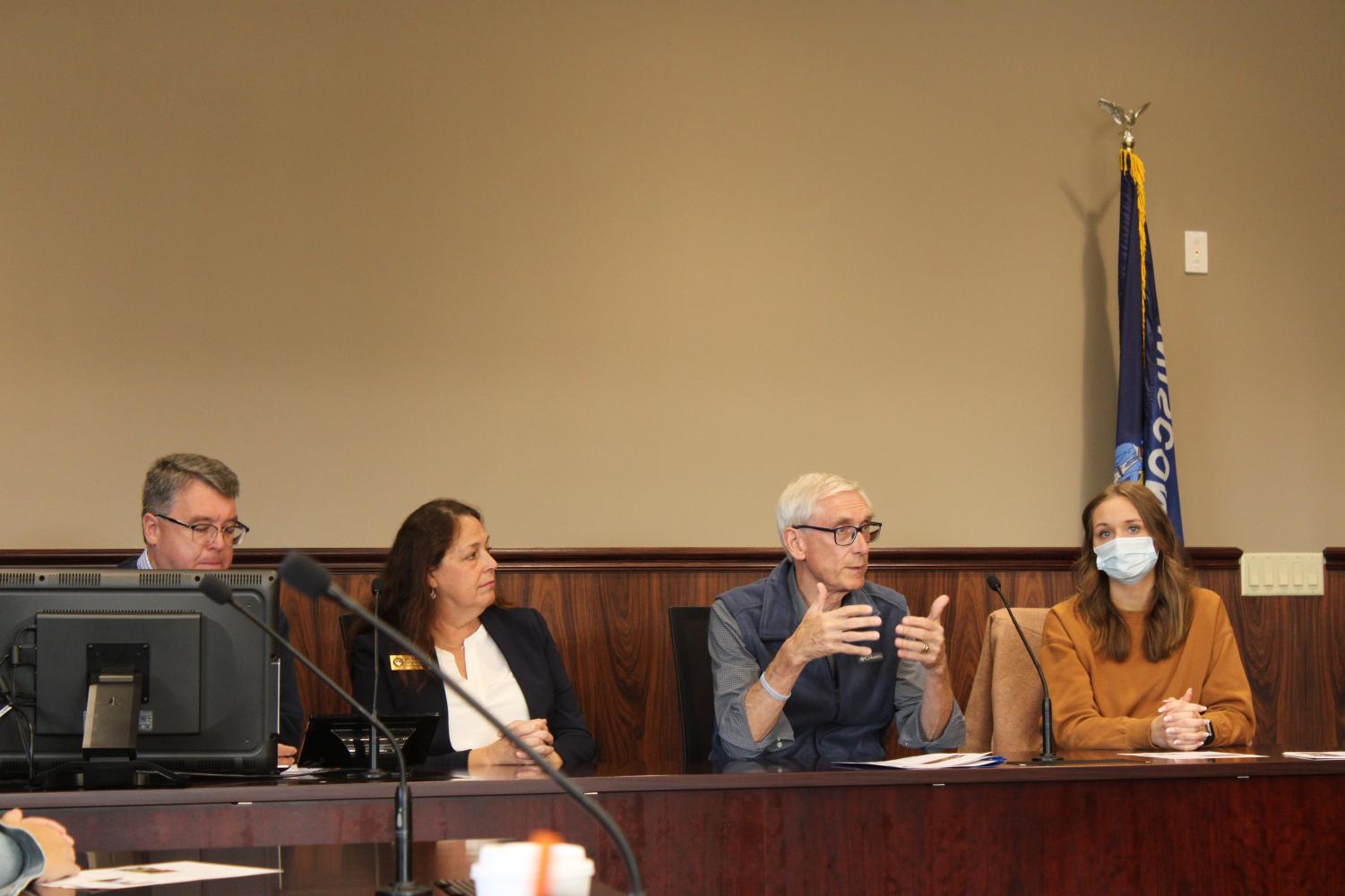 Wisconsin Governor Tony Evers Visits UWL Students – The Racquet Press