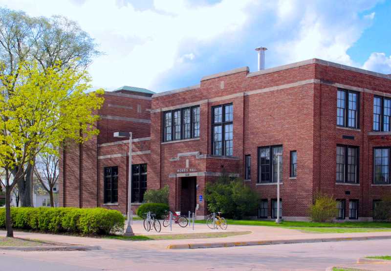 Morris Hall, the primary SOE building. Image retrieved from uwlax.edu 
