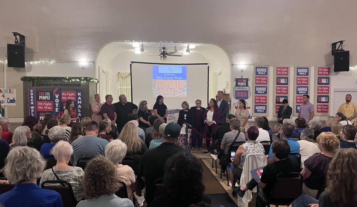 Gwen Walz speaking before the debate on Tuesday. Photo taken by Ellie Davis. 