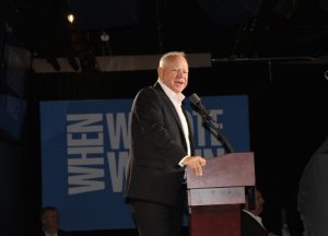 Gov. Tim Walz speaking on Monday, Nov. 4. Photo taken by Ellie Davis. 