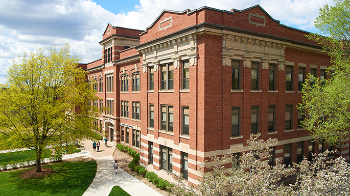 Graff Main Hall. Photo retrieved from uwlax.edu